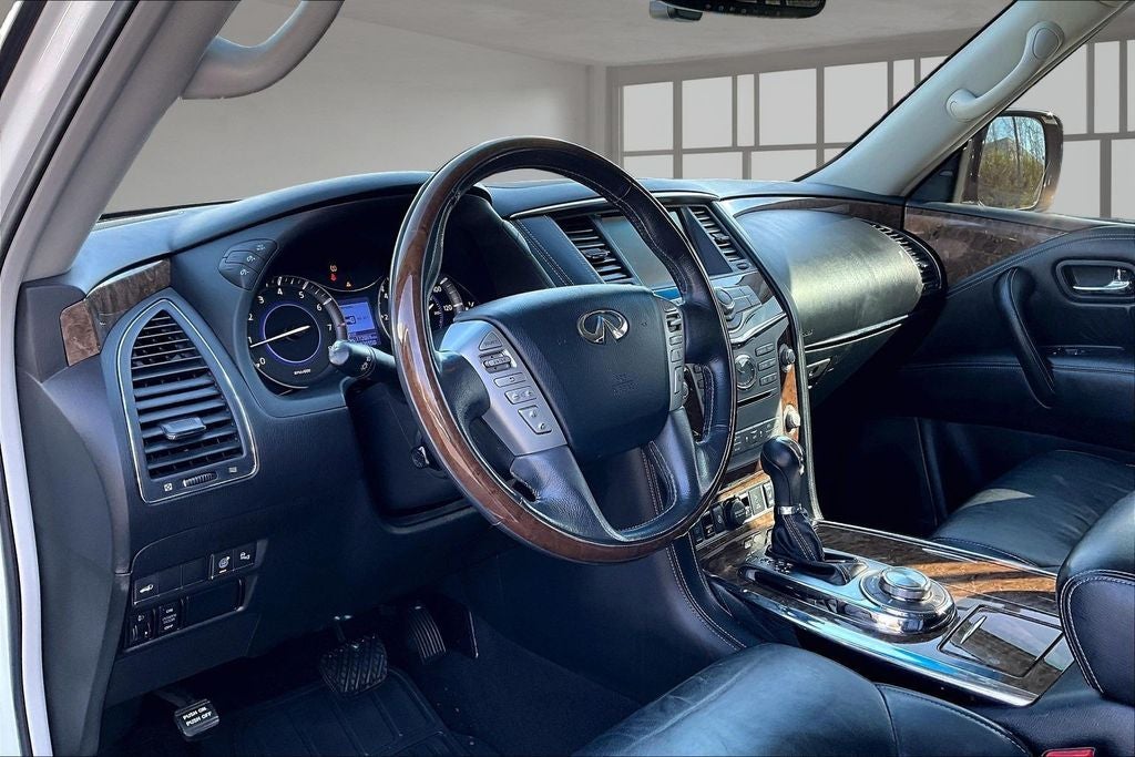 2017 INFINITI QX80 Base