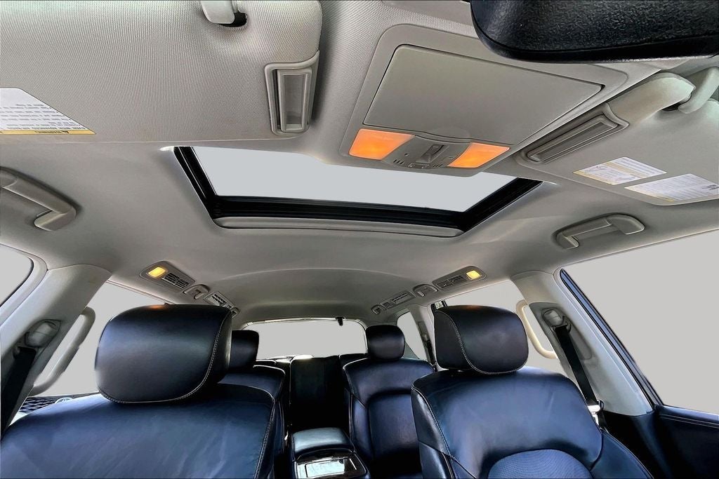 2017 INFINITI QX80 Base