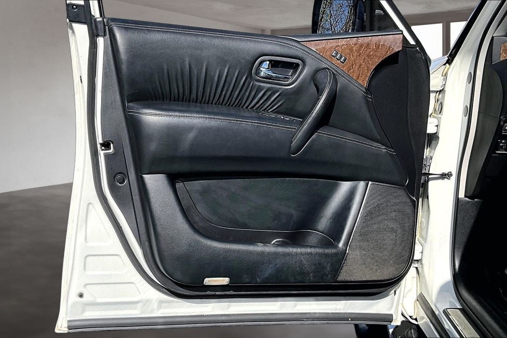 2017 INFINITI QX80 Base