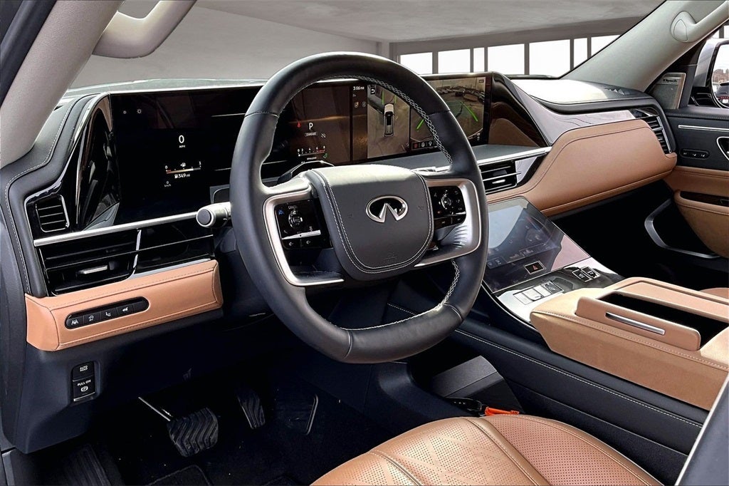 2025 INFINITI QX80 SENSORY