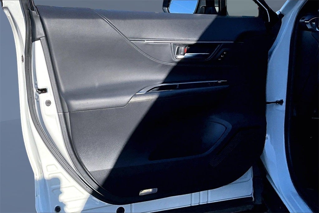 2021 Toyota Venza Base