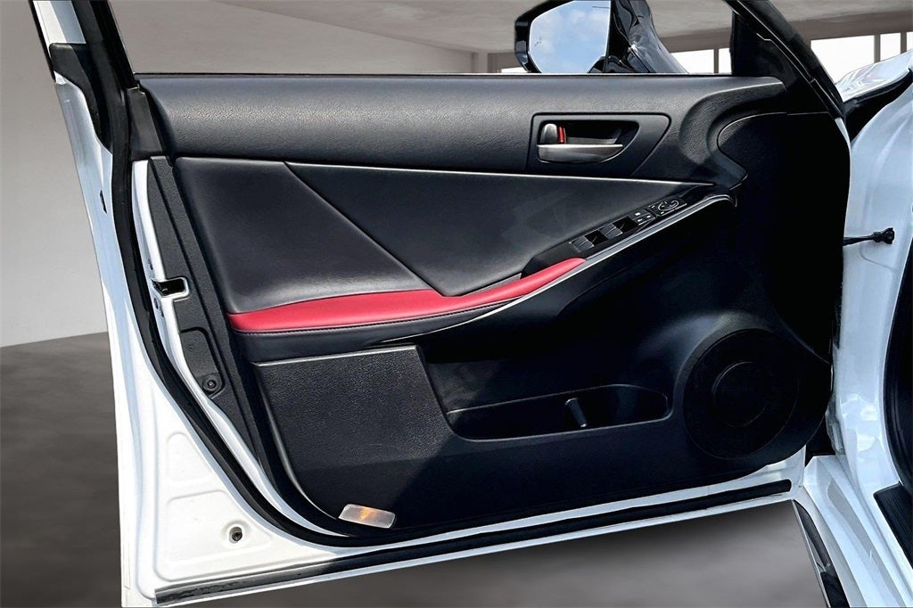 2025 Lexus IS 350 F SPORT Design