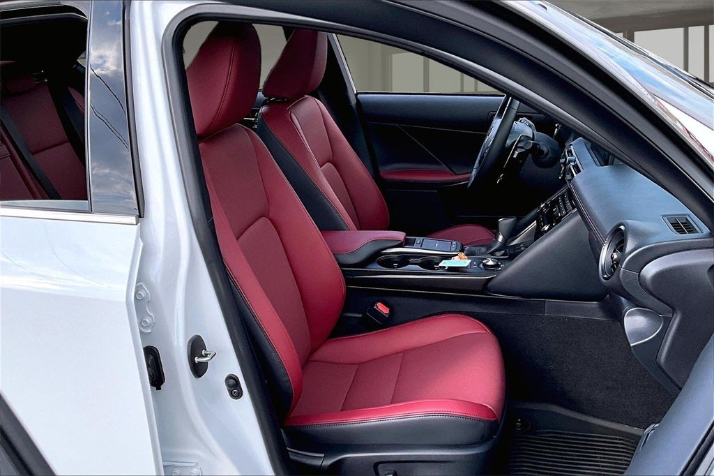 2025 Lexus IS 350 F SPORT Design