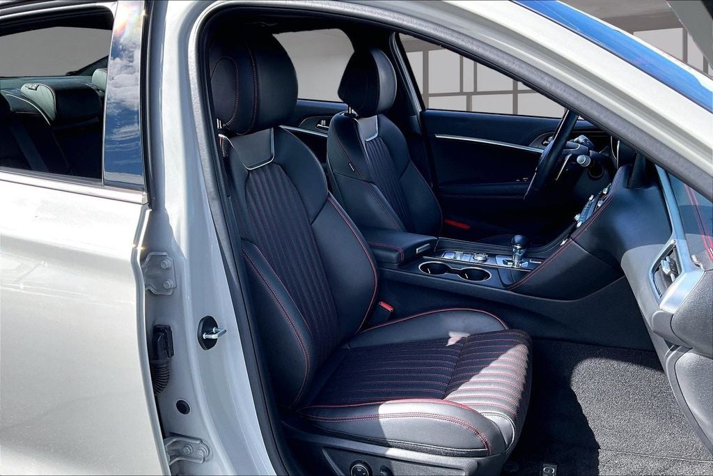 2024 Genesis G70 2.5T