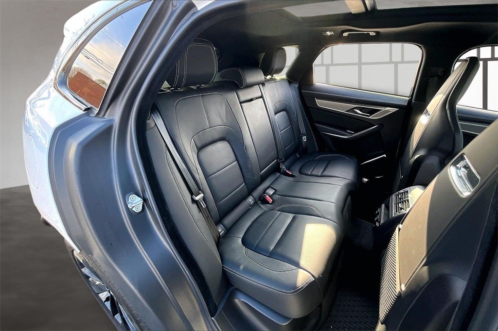 2025 Jaguar F-PACE P400 R-Dynamic S