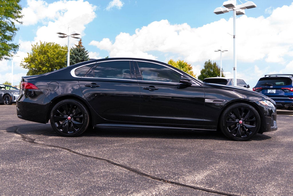 2023 Jaguar XF R-Dynamic SE