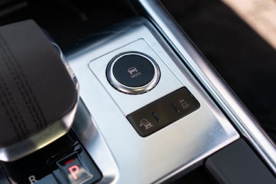 2023 Jaguar XF R-Dynamic SE