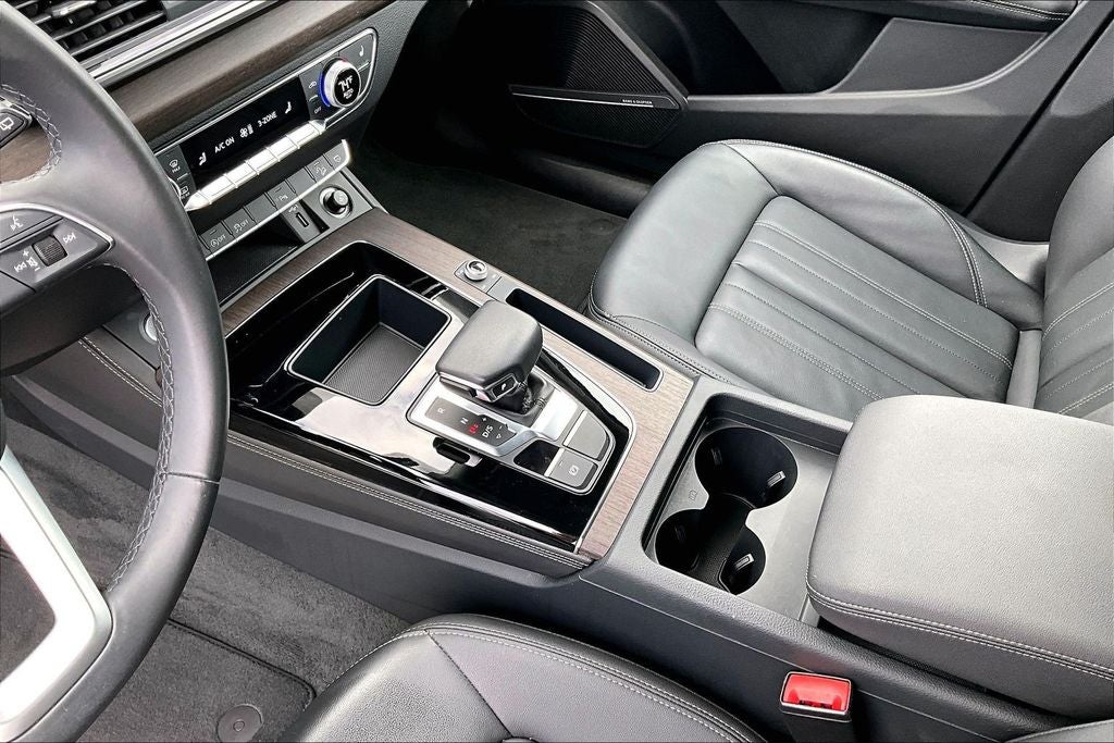 2023 Audi Q5 45 S line Premium quattro