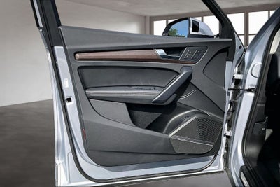 2023 Audi Q5 45 S line Premium quattro