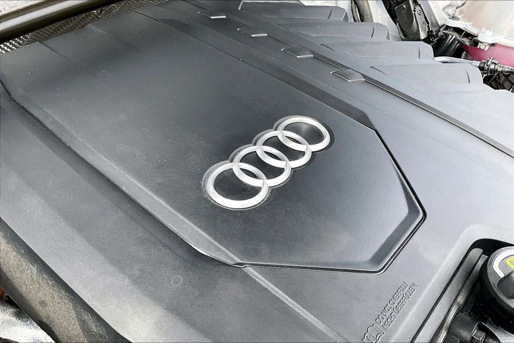 2023 Audi Q5 45 S line Premium quattro