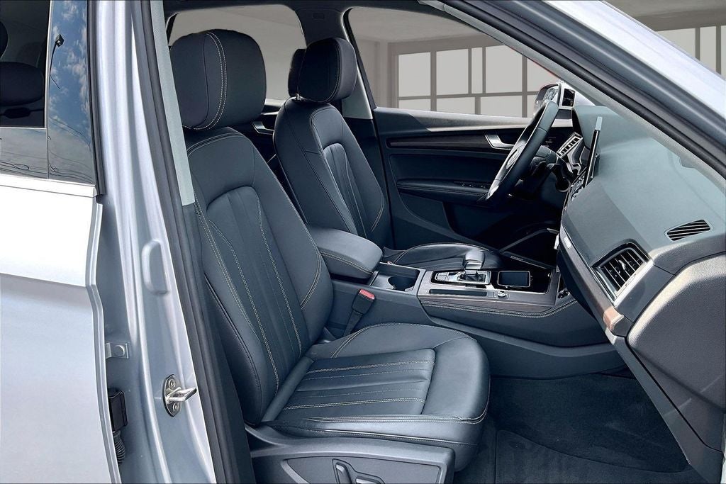 2023 Audi Q5 45 S line Premium quattro