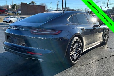 2019 Porsche Panamera Base