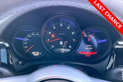 2021 Porsche Macan Base