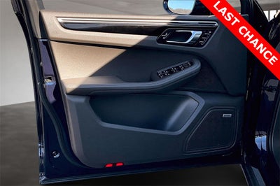 2021 Porsche Macan Base