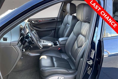 2021 Porsche Macan Base