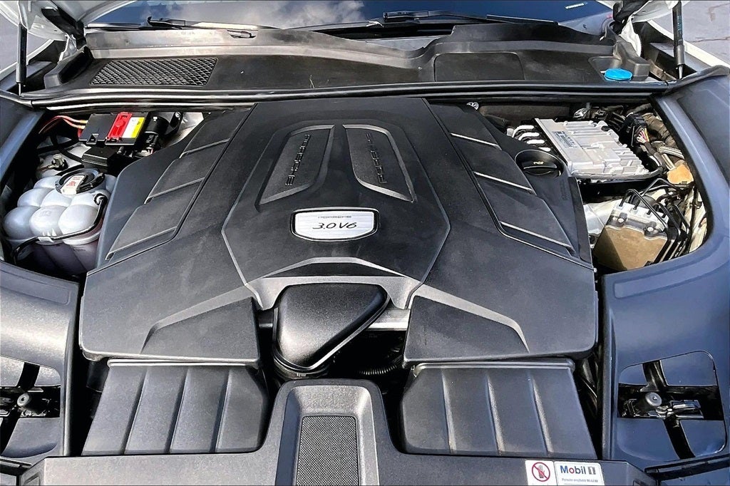 2021 Porsche Cayenne Coupe Base