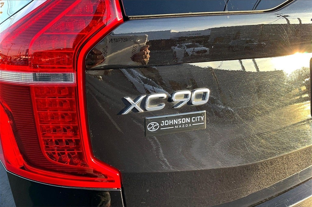 2020 Volvo XC90 T5 Momentum